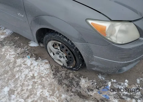 2005 Pontiac Vibe z USA, uszkodzony, nr VIN 5Y2SL66885Z466679